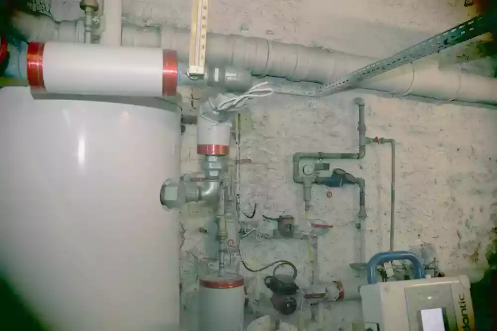 Chaufferie et réseau isolé — Le Bourget (17ème)