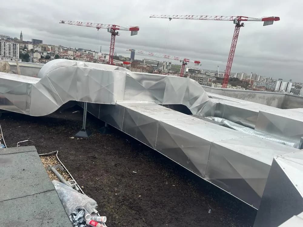 Vue panoramique du réseau de gaines isolées — Gentilly