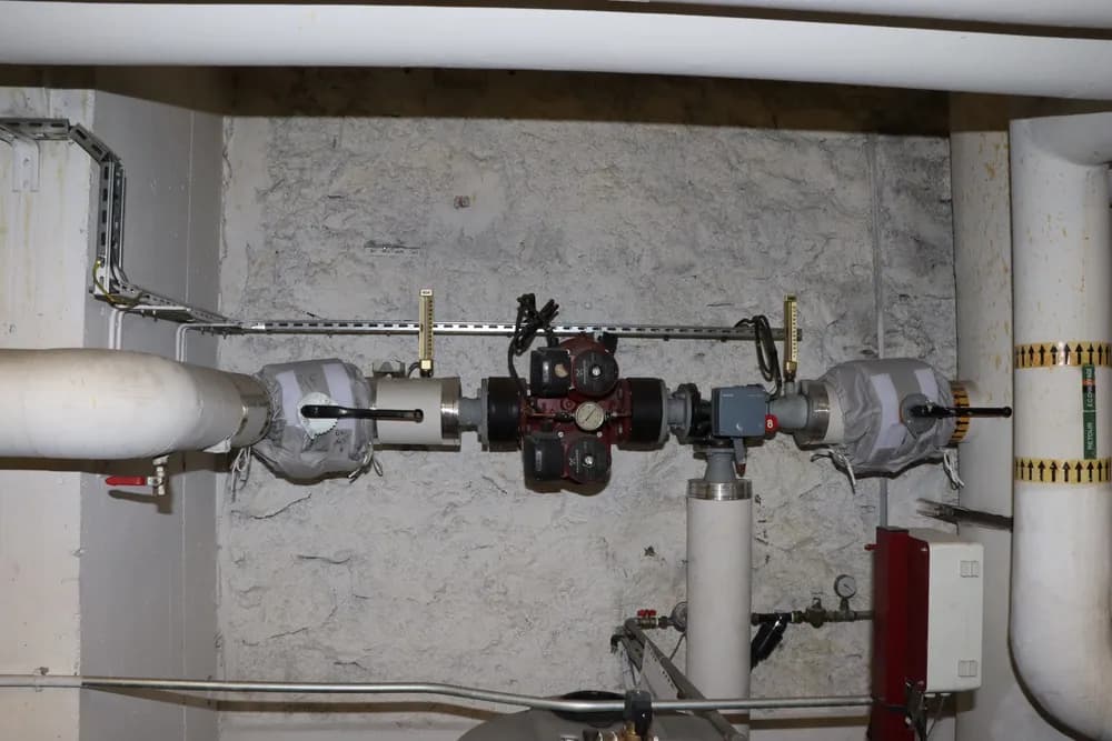 Circulateur avec housse thermique — Neuilly-sur-Seine