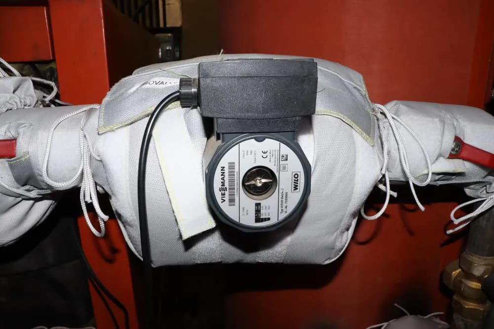 Calorifugeage de pompes Viessmann — Saint-Maur-des-Fossés