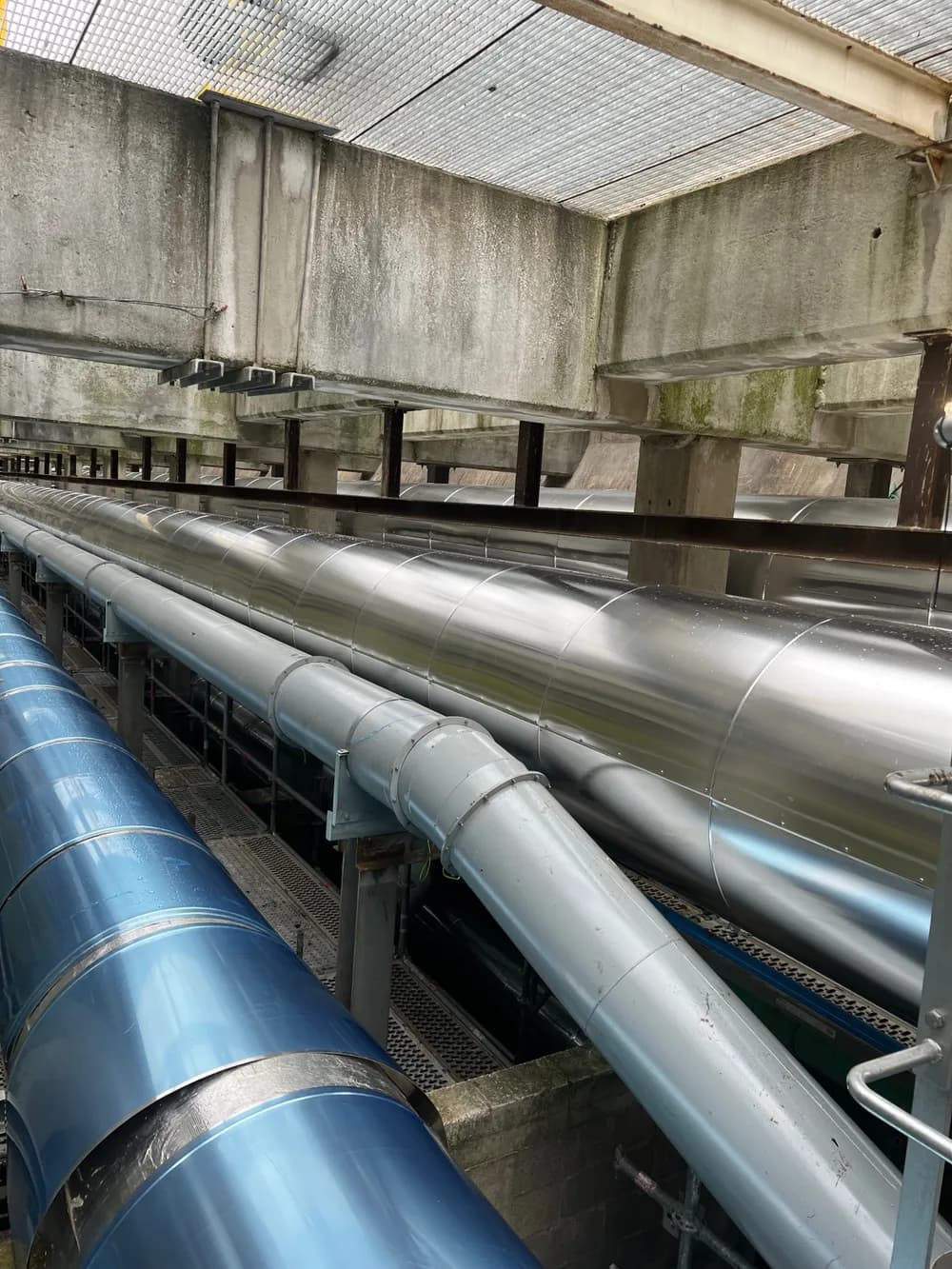 Réseau de canalisations calorifugées — Idex La Défense